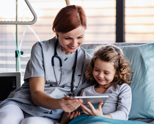 Ostertag DeTeWe Digitale Aufrüstung in Krankenhäusern Patientenentertainment Computerwoche Artikel